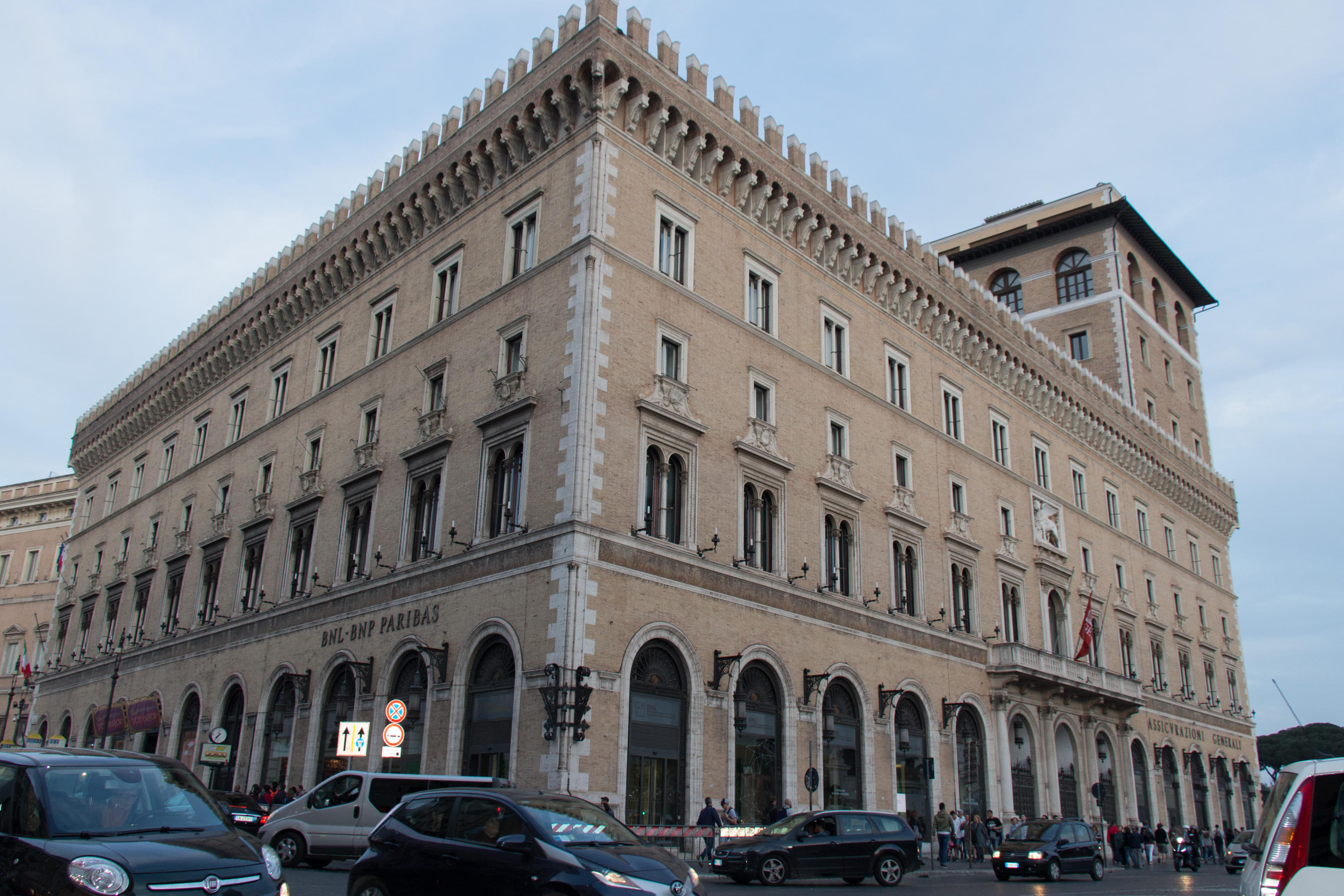 Palazzo Delle Assicurazioni Generali
