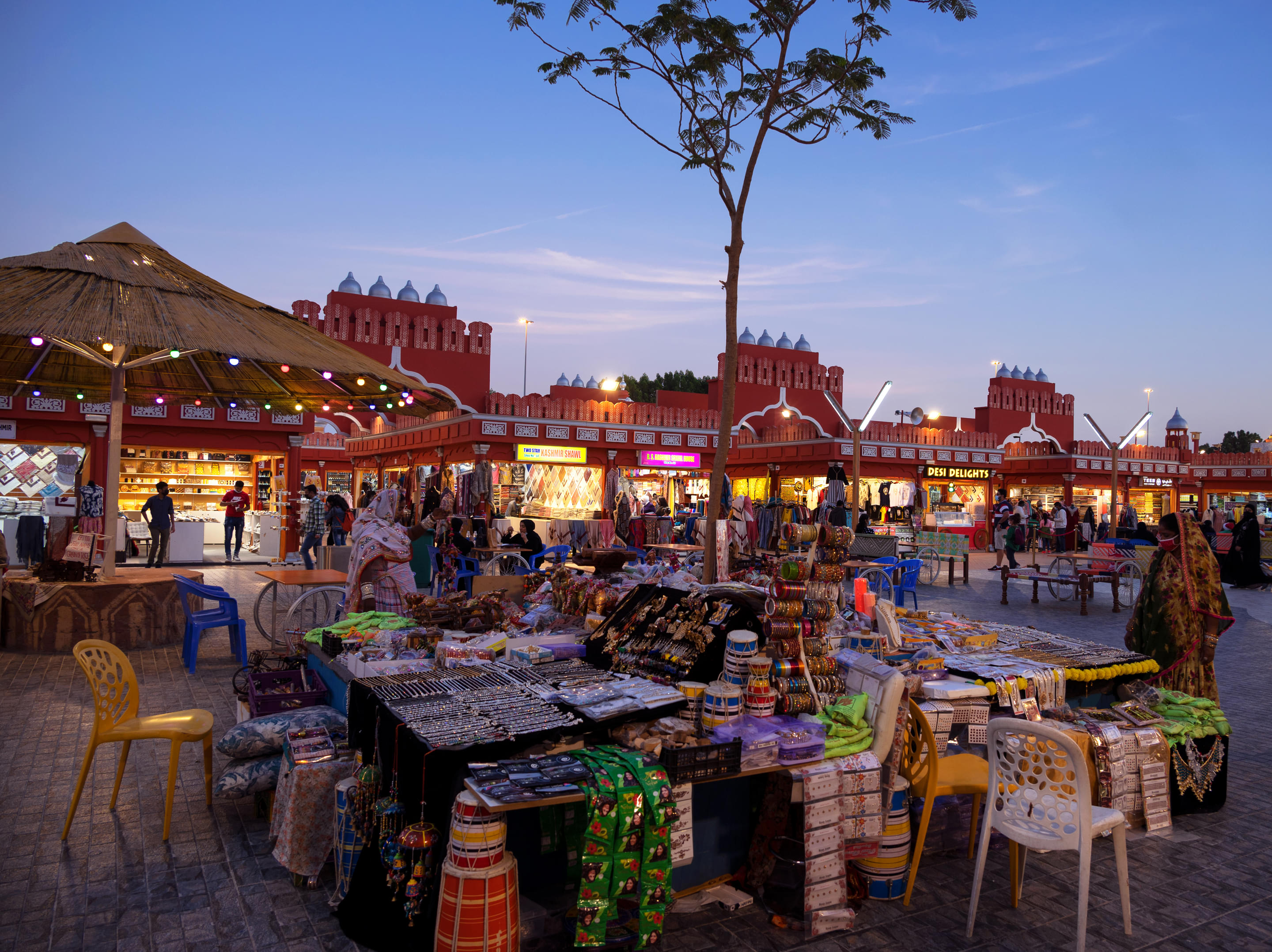 Dubai Flea Market Overview