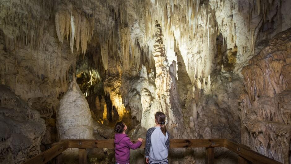 Visit the Aranui cave