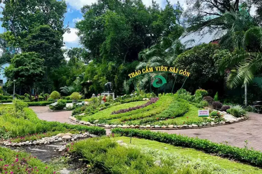 Saigon Zoo & Botanical Gardens Tickets Image