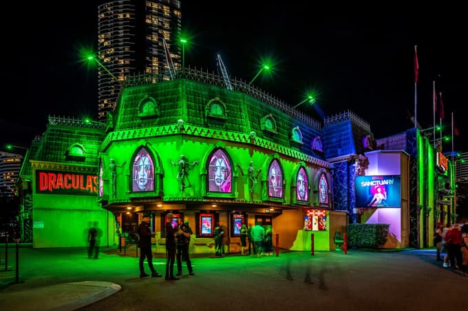 Dracula Cabaret Show 