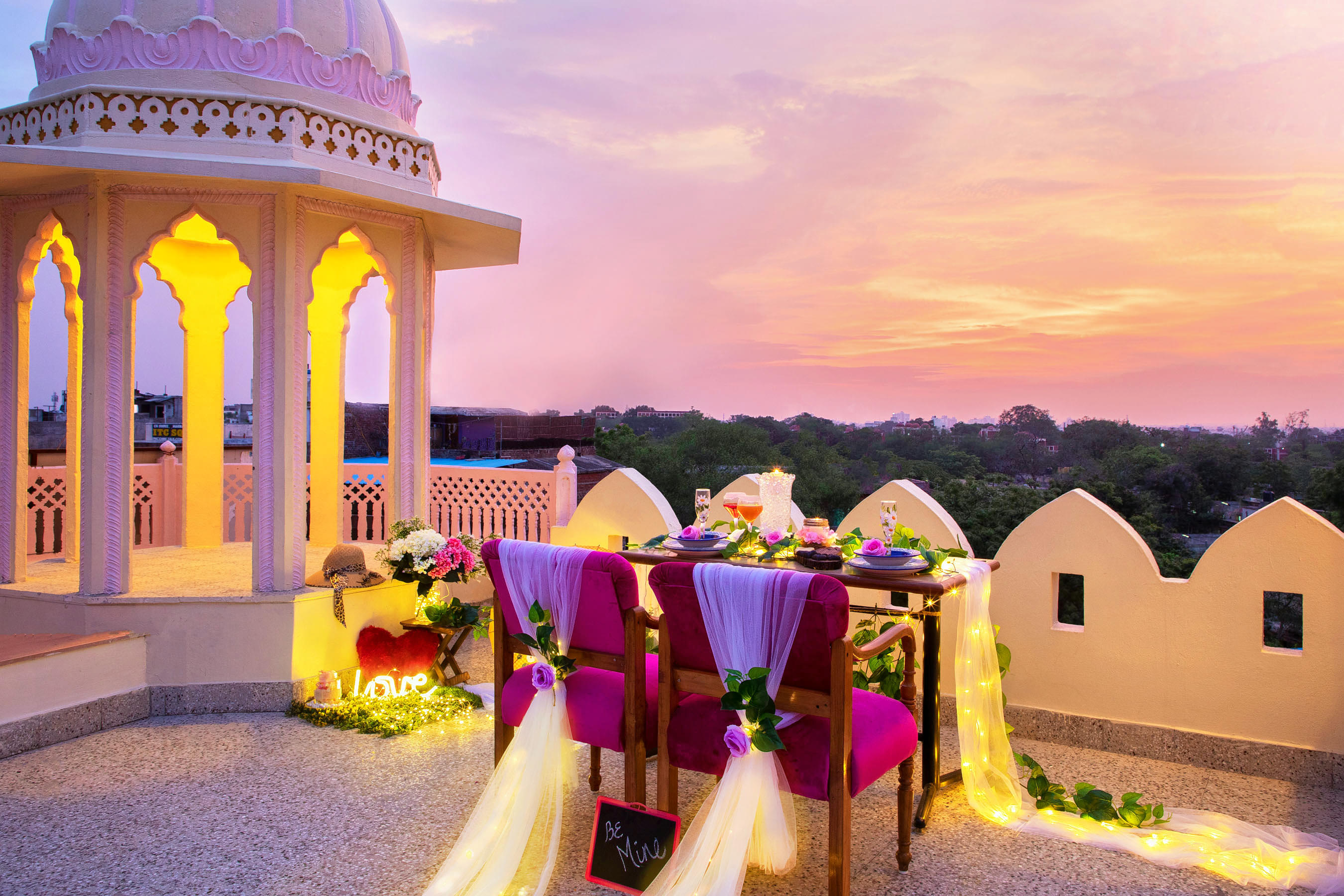 Rooftop Candlelight Dinner In Jaipur