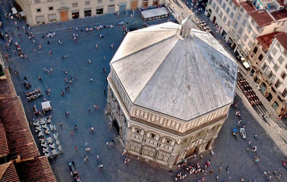 Admire the classic architecture of cathedral dome made in 15th century