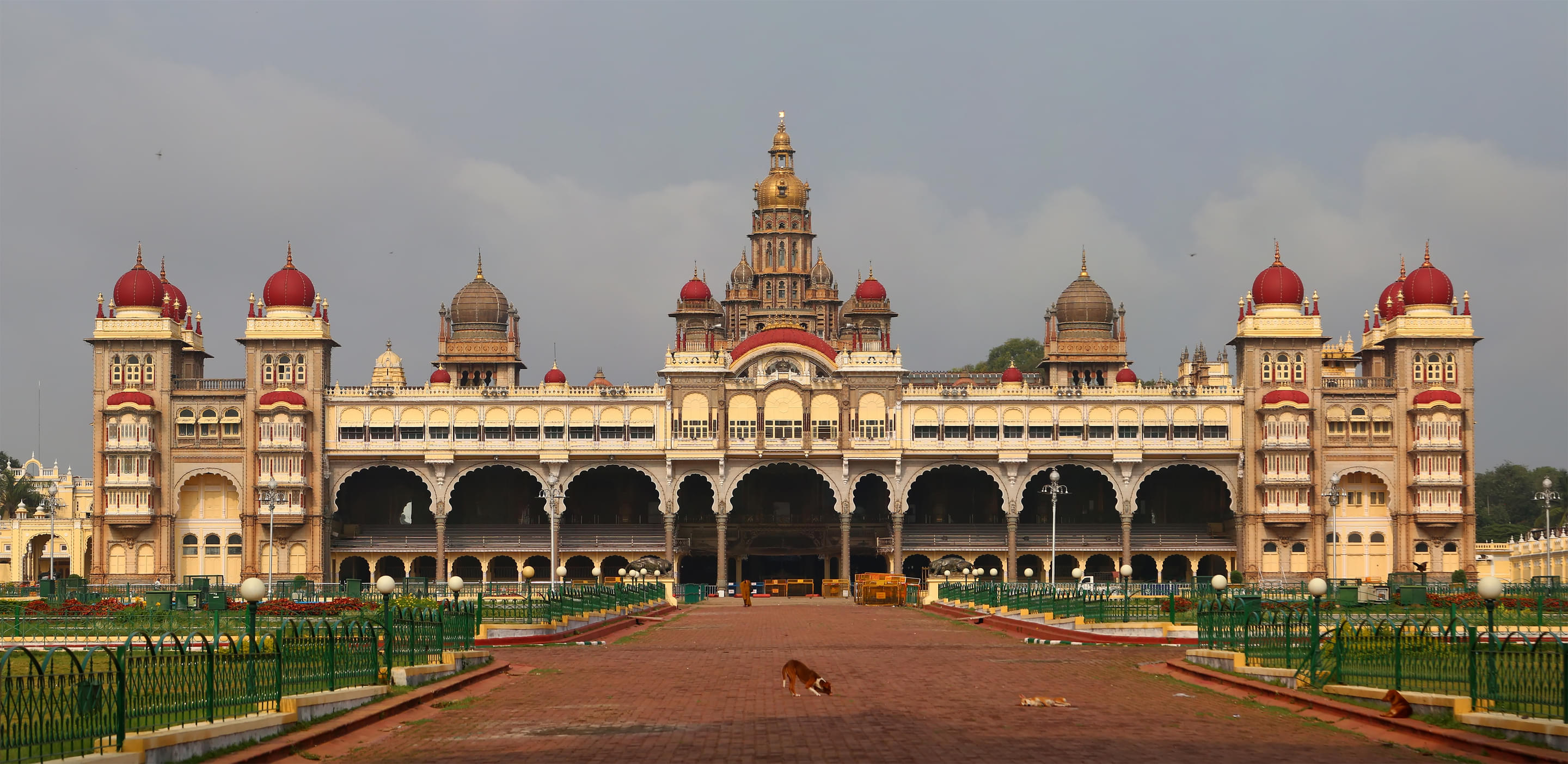 Mysore Palace Overview