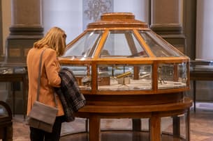 28wtv0o4km78p18llc6amb5nut53 galileo%20museum%202