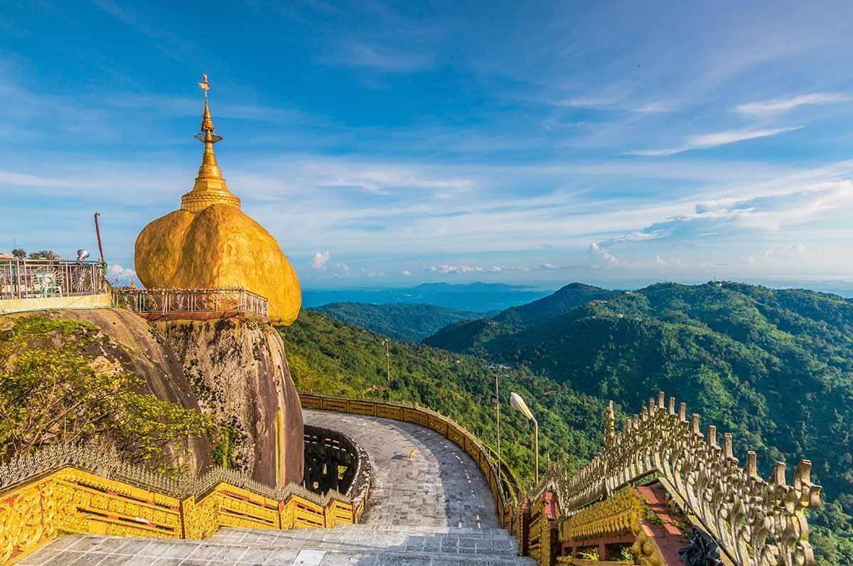 Kyaiktiyo Pagoda