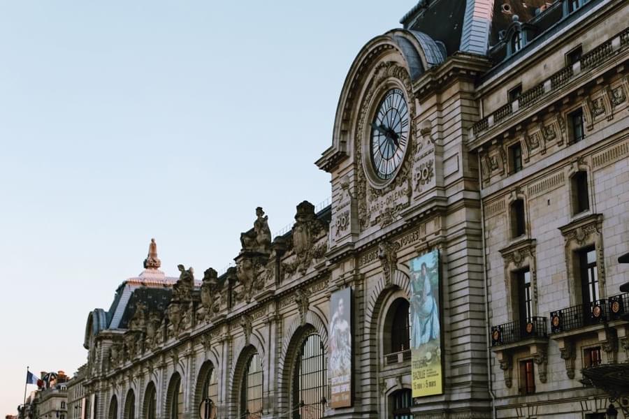 The facade of Musee d Orsay