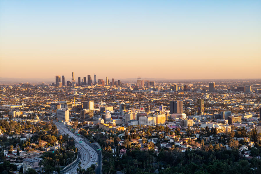 Private 3-Hour Tour by SUV in Los Angeles Image