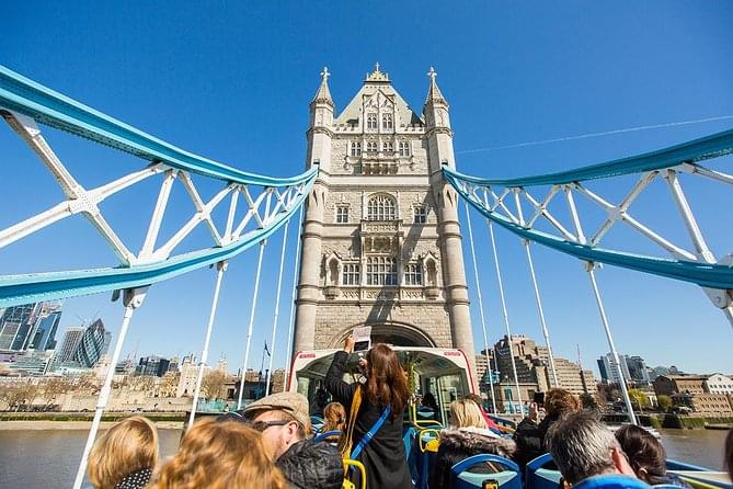Capture the iconic monuments of London