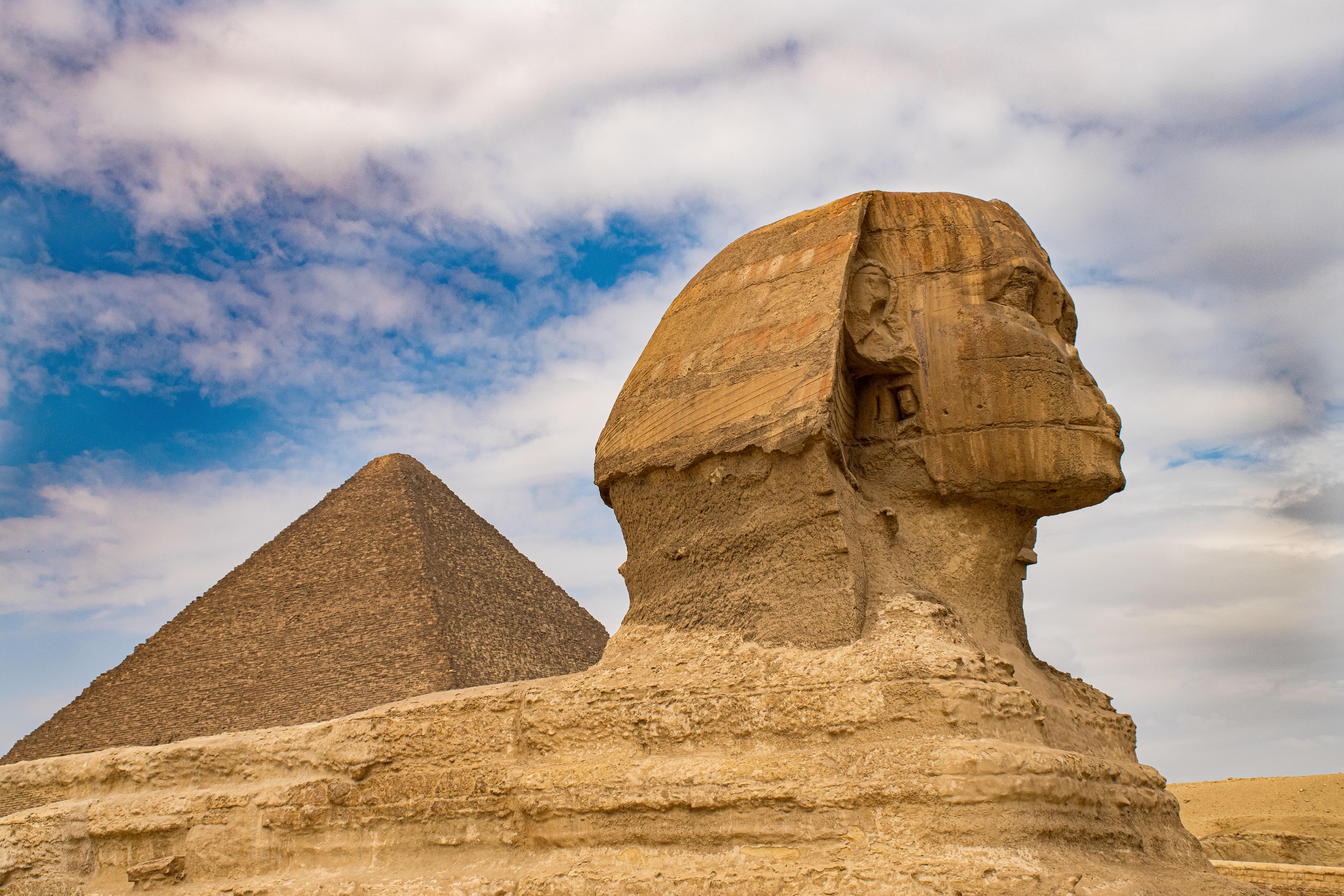 Giza Pyramids, Sphinx and Valley Temple Guided Tour