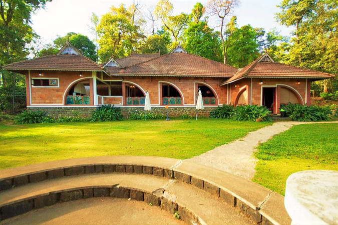 Misty Wood Resort, Coorg 