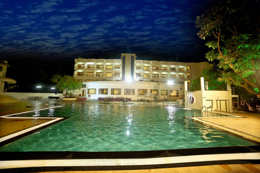Pluz Resort Image