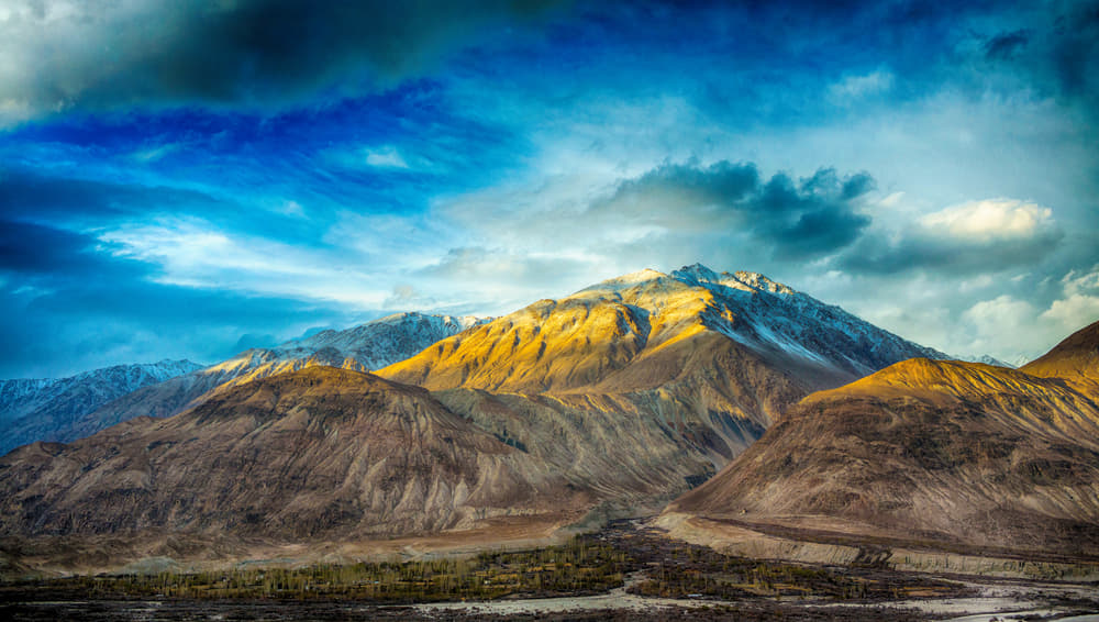 Ladakh Sightseeing Tour with Flights Image