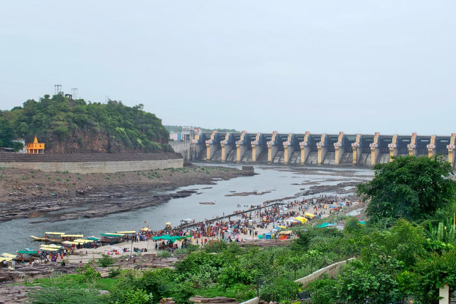 Omkareshwar, Maheshwar, Mandu Tour  Image