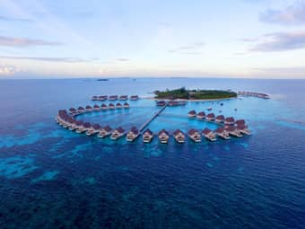 Admire the mesmerizing view of vast Indian ocean from the resort