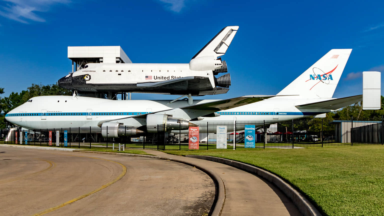 Space Center Houston, <em>Houston</em>