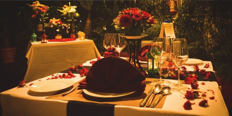 Idyllic Candlelight Dinner In Bangalore Image