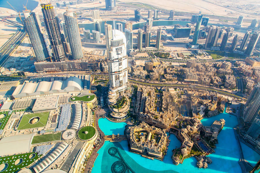 Enjoy more amazing views like this from 124th and 125th floor of Burj Khalifa