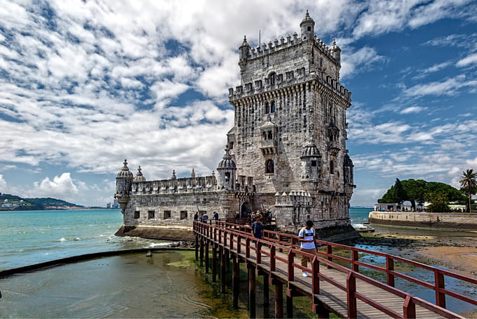 how to reach belem tower