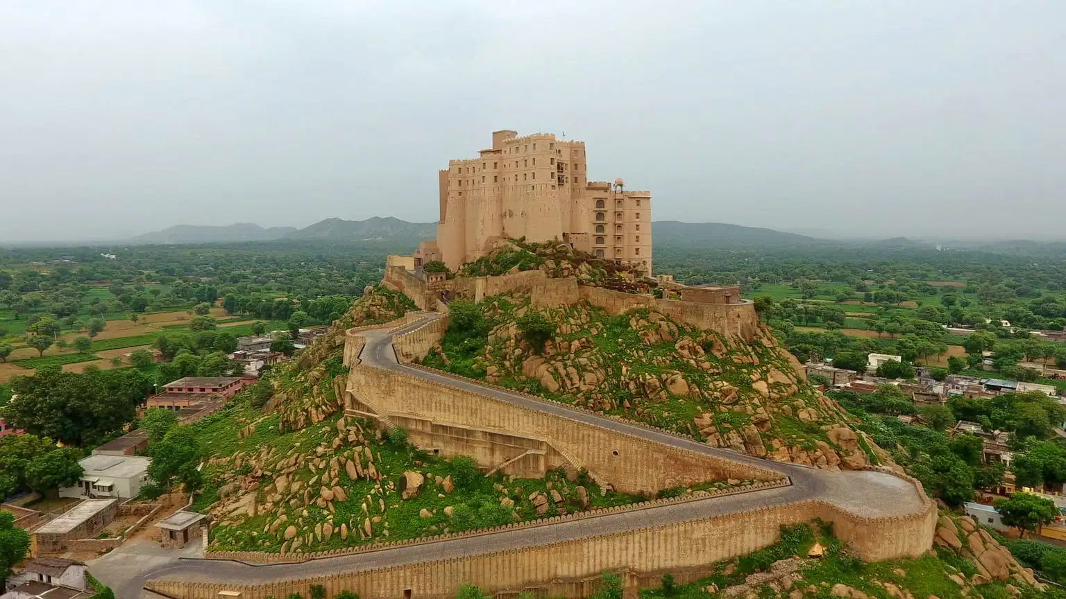 Alila Fort Bishangarh, Jaipur | Luxury Staycation Deal
