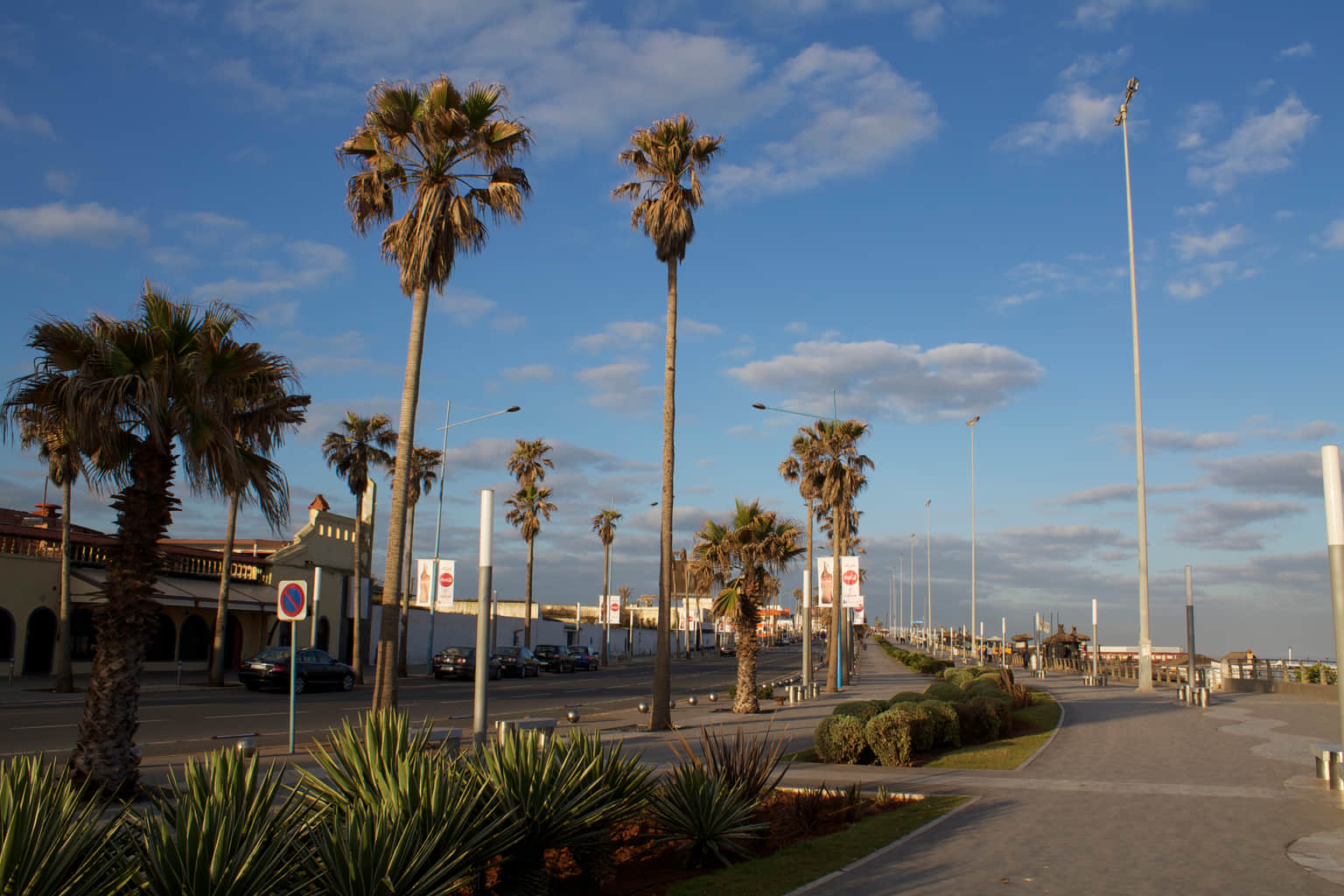 Explore Ain Diab Corniche