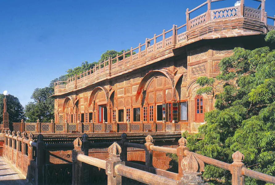 Bal Samand Lake Palace Image