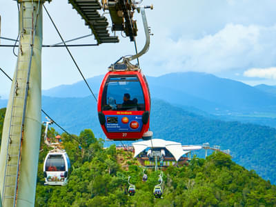 Glass Bottom Gondola Ticket + Express Lane Admission (Non - Malaysian)