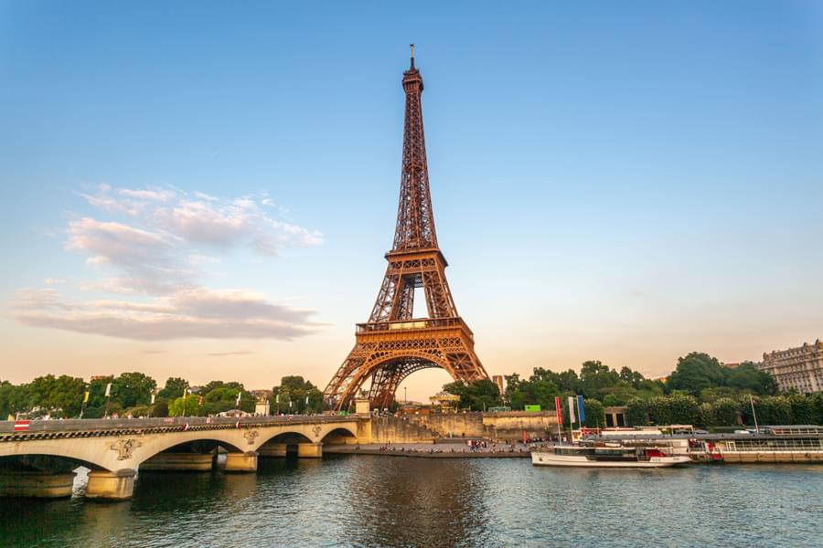 Eiffel Tower Carousels 
