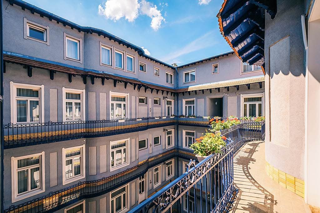 Baross City Hotel