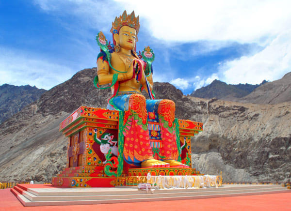 Get Amazed at the Marvelous Maitreya Buddha Statue