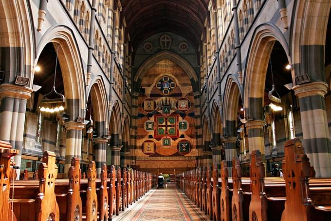 Interior_of_st_pauls_melb03 (1).jpg