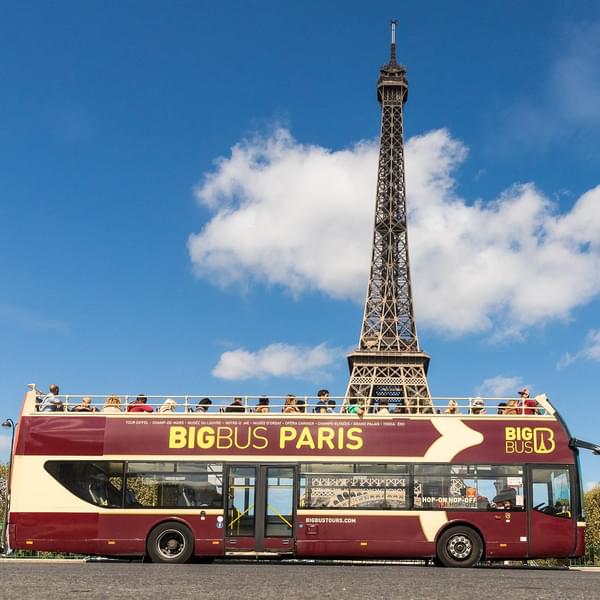 Take a tour of Paris in an open Tootbus
