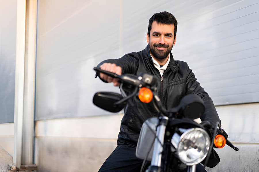 Yamaha FZ V2.0 FI on Rent In Chennai Image