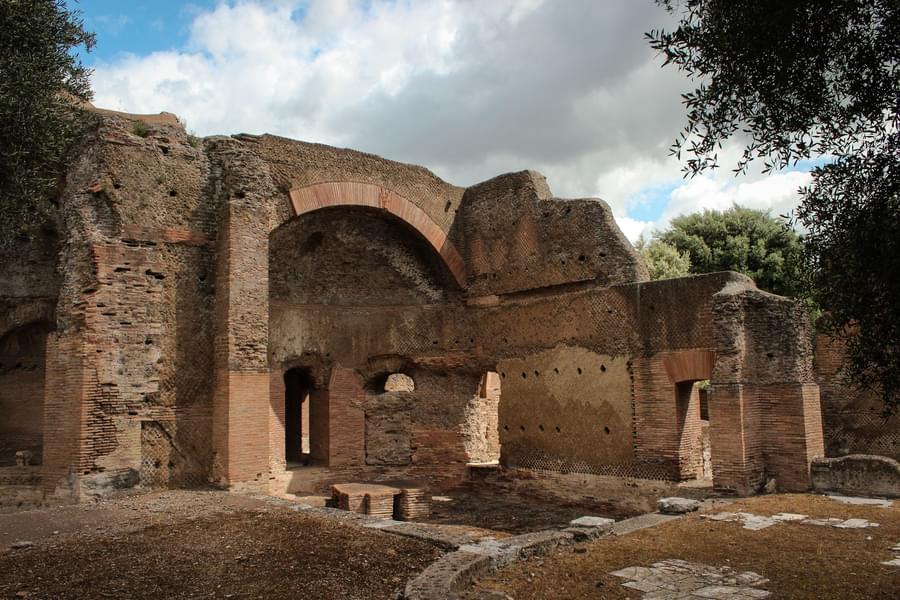 History and information on Hadrian's Villa 