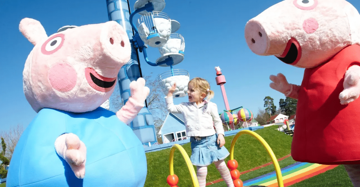 Click amazing pictures of your little ones with Peppa Pig