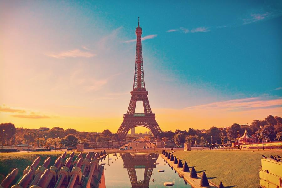 Eiffel Tower Sunrise view from Trocadéro