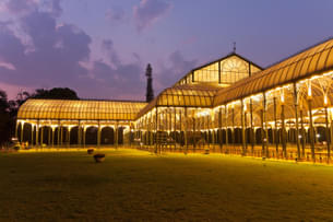 3auo51xoiubx0qbqm8dng1fkhdew shutterstock 122953924