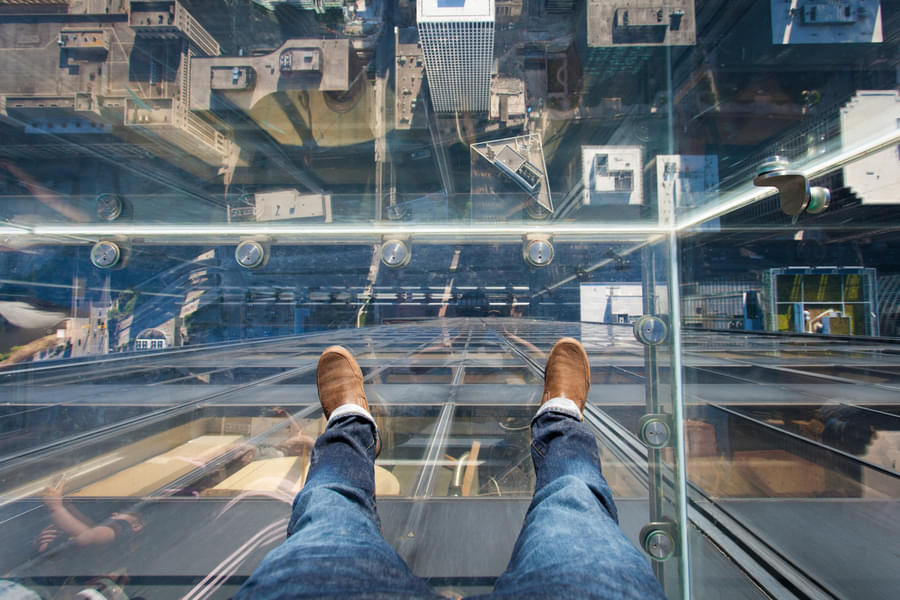 See the city from the glass floor