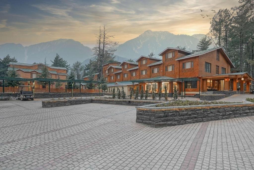 Opt for relaxing stay and fine dining