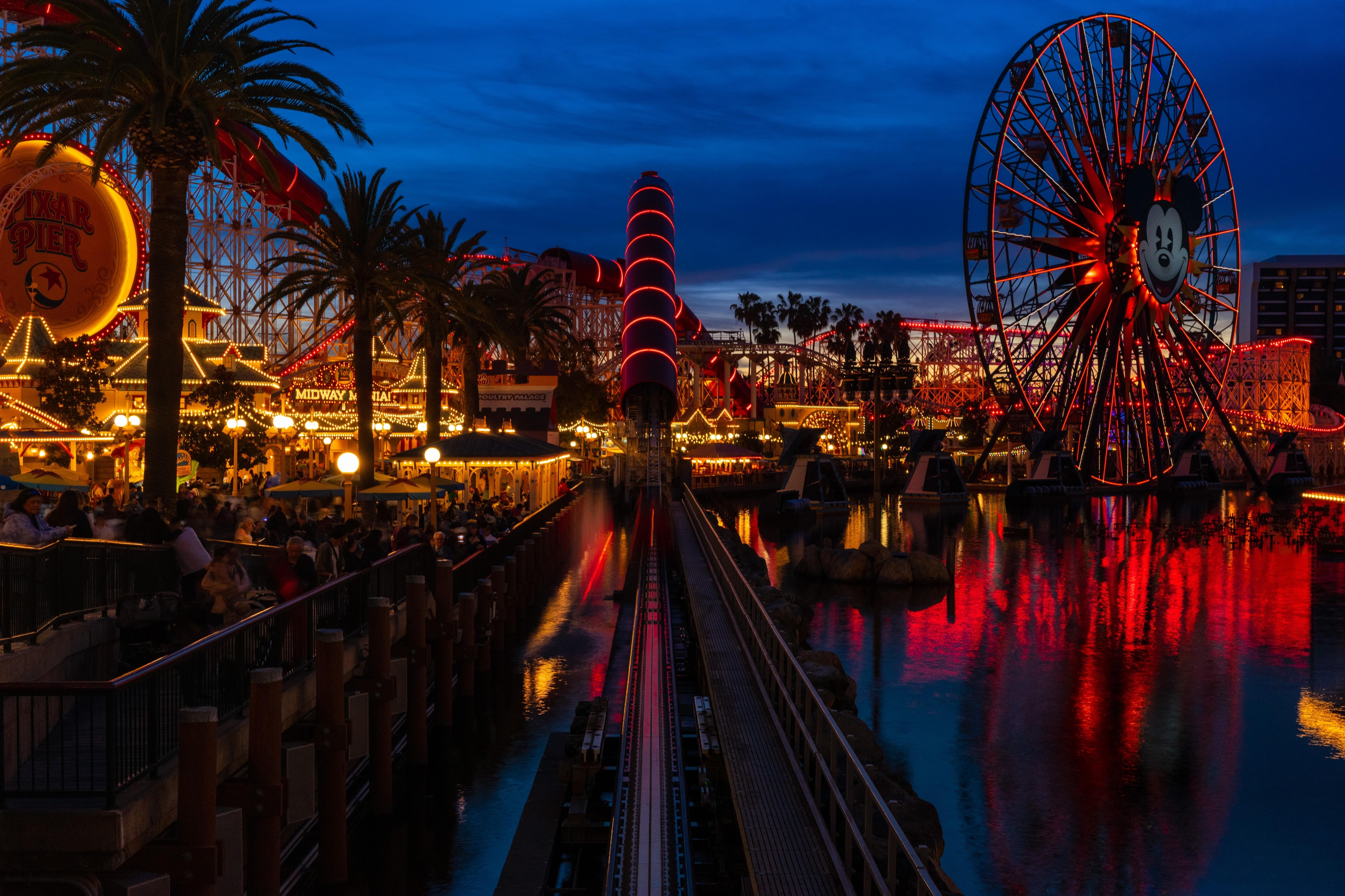 Anaheim Tour Packages | Upto 40% Off