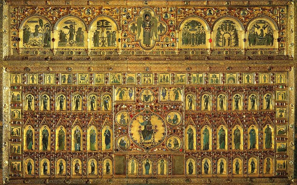 See The Pala d’Oro a Byzantine altar made of gold and thousands of gems