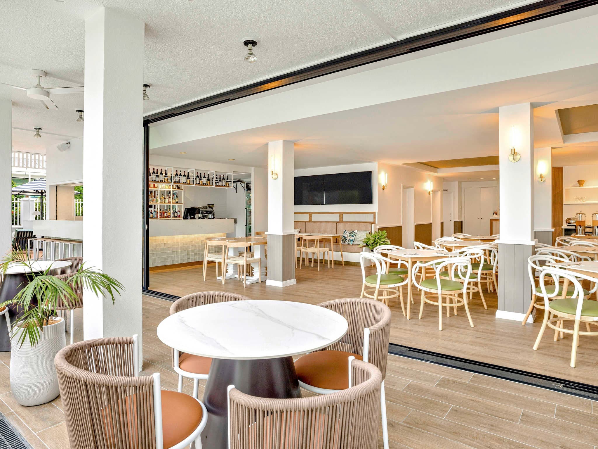 Mercure Cairns