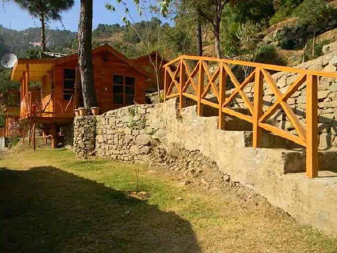 A Vacation Retreat In The Lap Of Kasauli Valley Image
