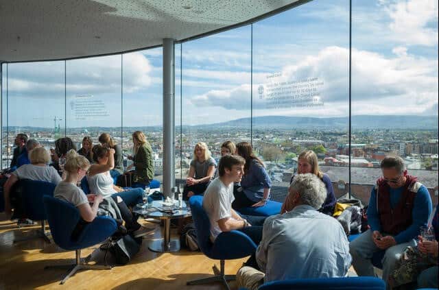 Visit Gravity Bar