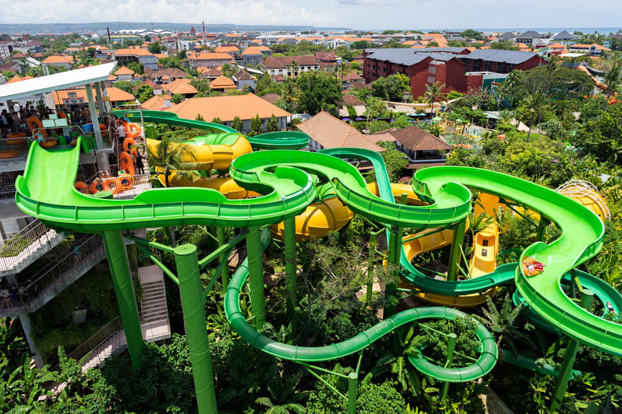 Enjoy swinging 90-degree turns on the Constrictor