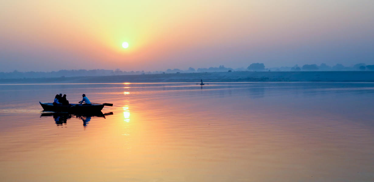 Varanasi Sunrise Boat Tour  Image
