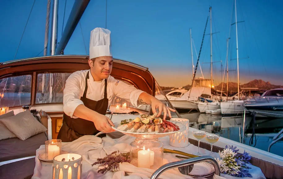 Romantic Dinner Cruise Image