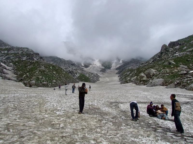 Snow Line Trek in Himachal Pradesh Image