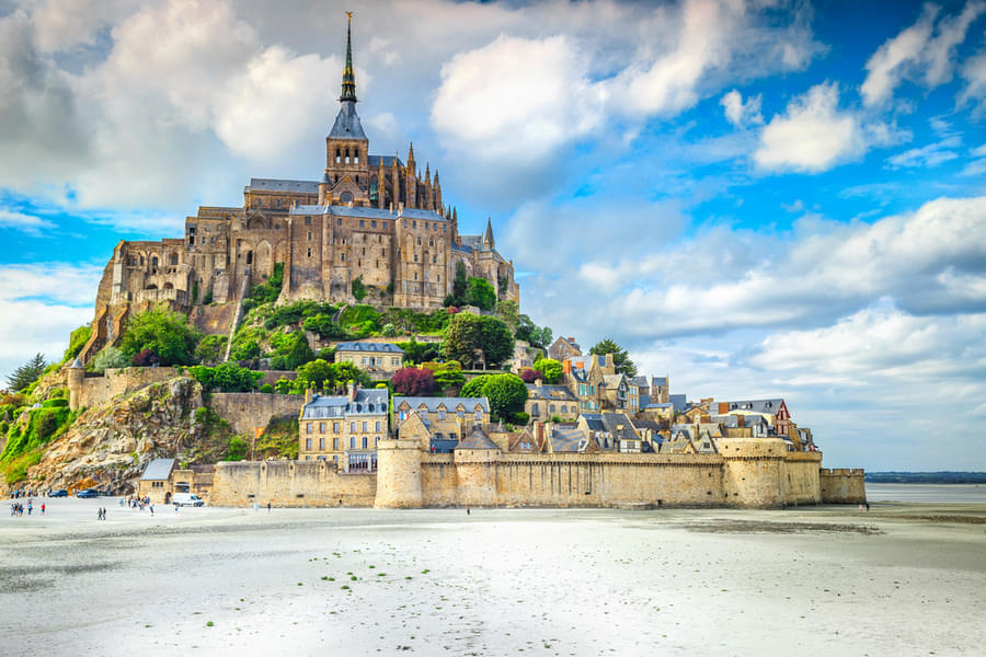 The impressive facade of Mont Saint Michel