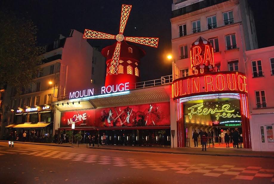Welcome to the spectacular Moulin Rouge Show